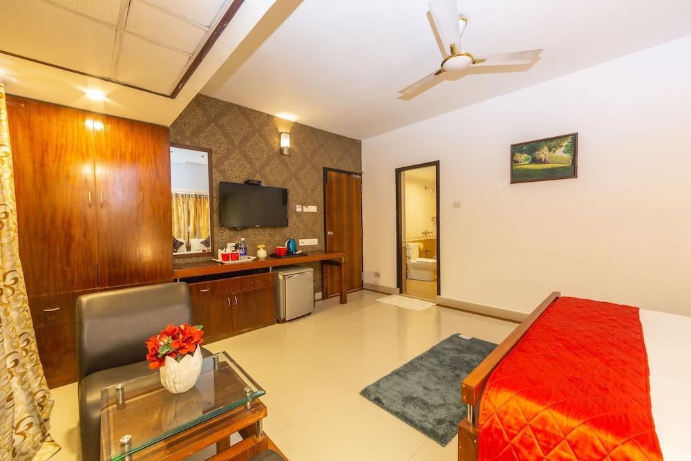 Treebo Trend Time Square Marine Drive Hotell Kochi Eksteriør bilde