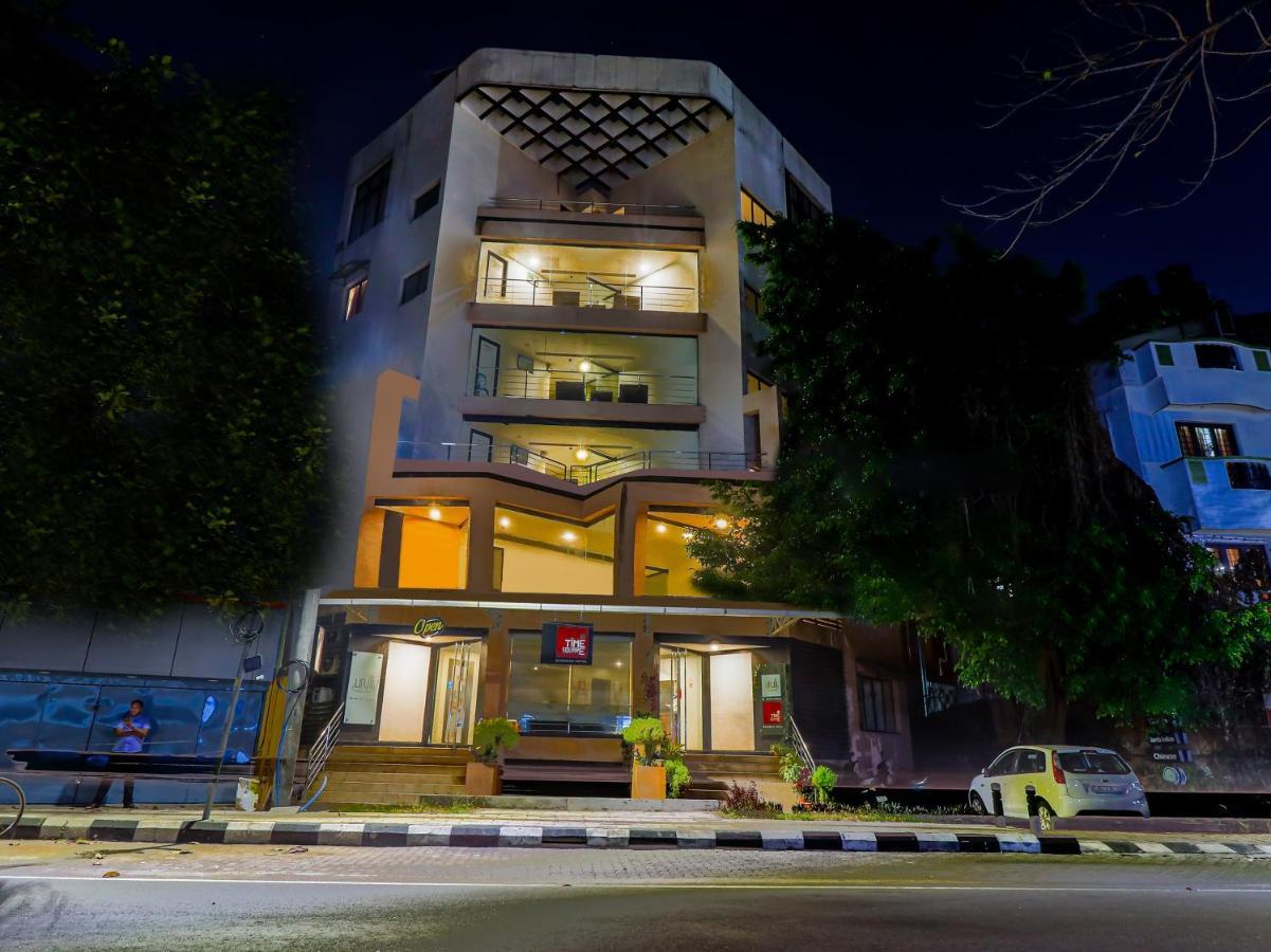 Treebo Trend Time Square Marine Drive Hotell Kochi Eksteriør bilde