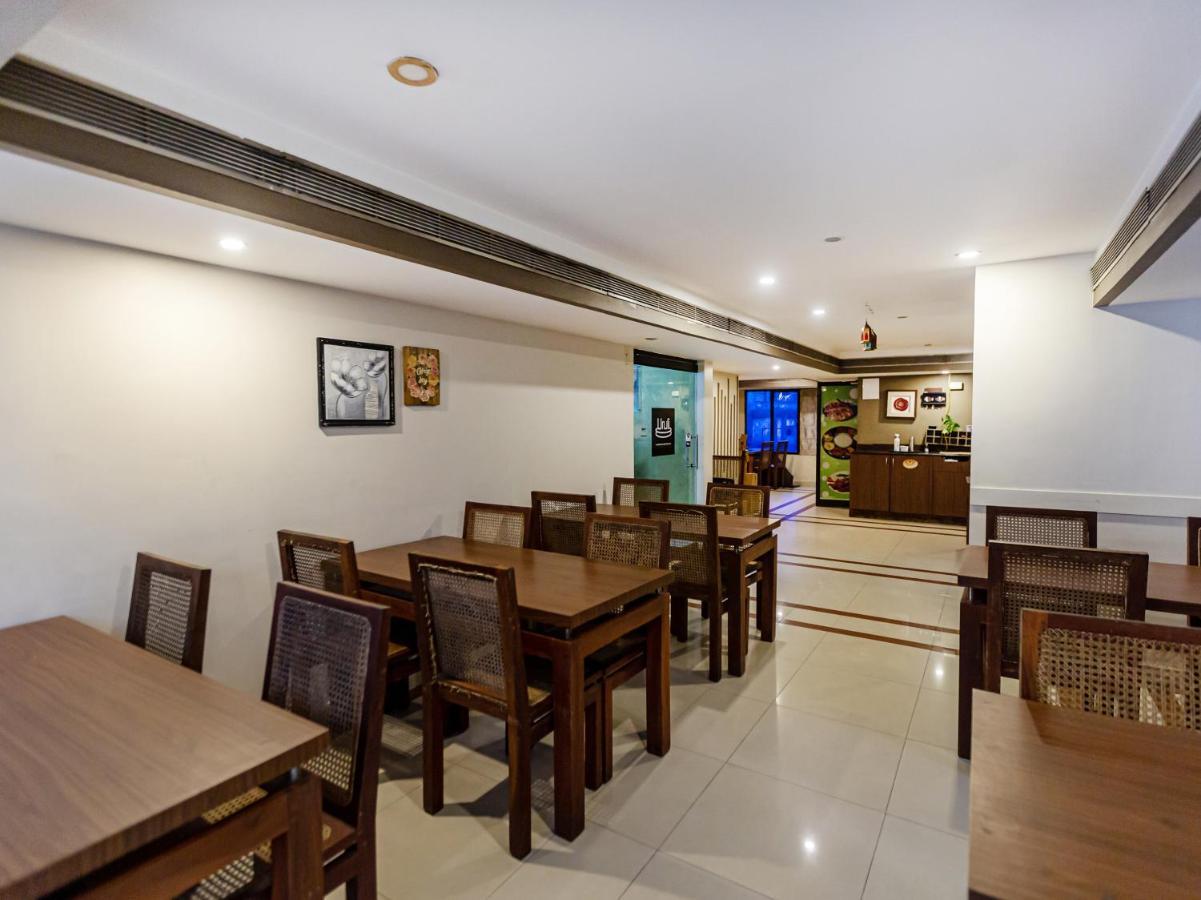 Treebo Trend Time Square Marine Drive Hotell Kochi Eksteriør bilde