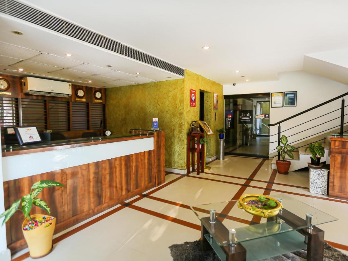 Treebo Trend Time Square Marine Drive Hotell Kochi Eksteriør bilde