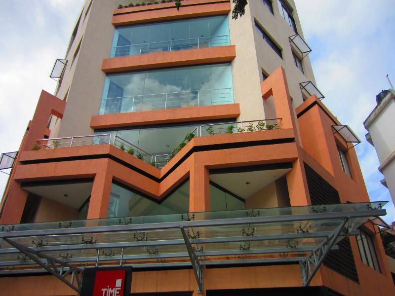 Treebo Trend Time Square Marine Drive Hotell Kochi Eksteriør bilde