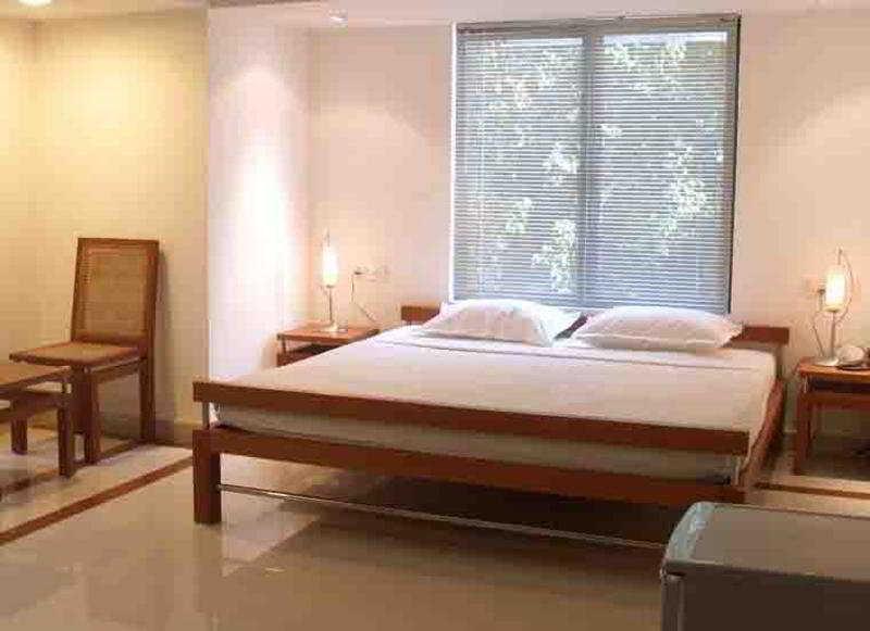 Treebo Trend Time Square Marine Drive Hotell Kochi Rom bilde