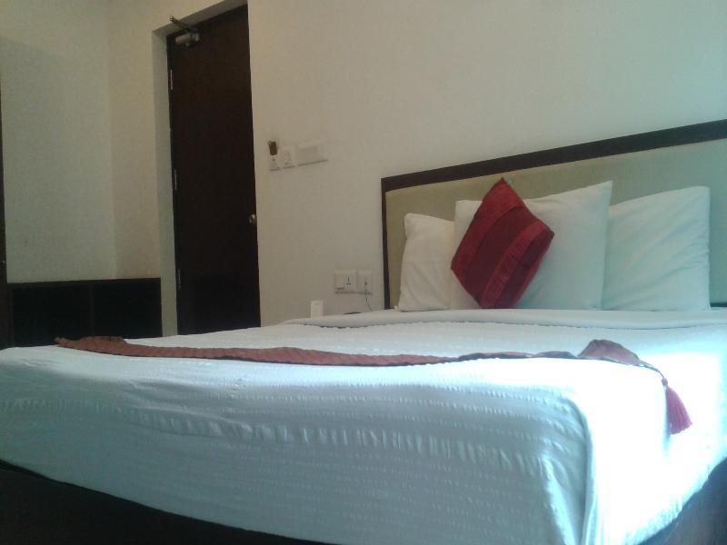 Treebo Trend Time Square Marine Drive Hotell Kochi Eksteriør bilde