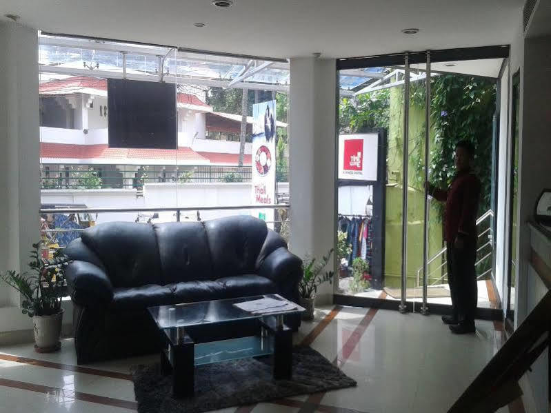 Treebo Trend Time Square Marine Drive Hotell Kochi Eksteriør bilde