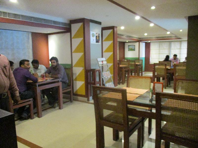 Treebo Trend Time Square Marine Drive Hotell Kochi Eksteriør bilde